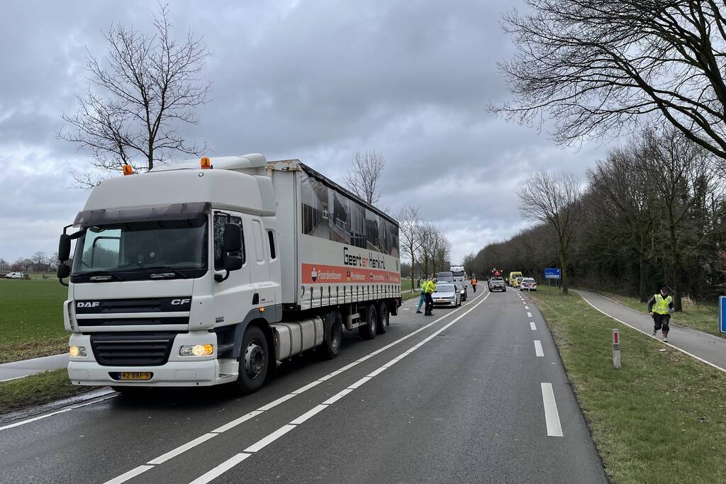 Ernstig ongeval tussen 45km-wagen en vrachtwagen