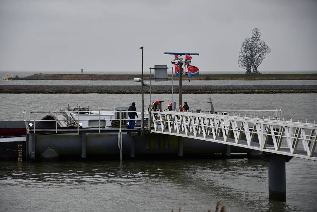 Brand op binnenvaartsschip