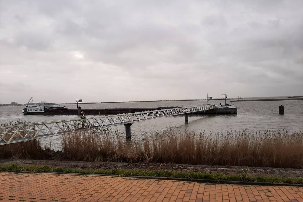 Brand op binnenvaartsschip