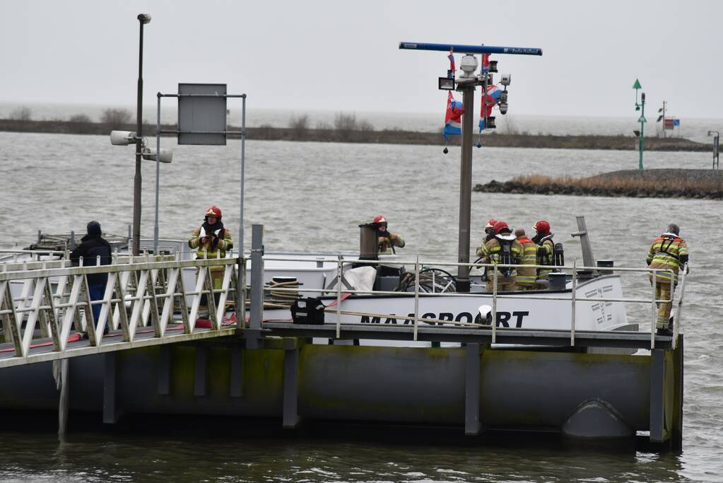 Brand op binnenvaartsschip
