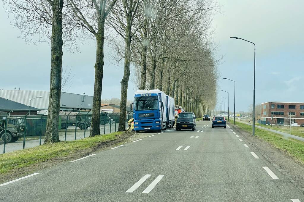 Brand vastgelopen remmen vrachtwagen