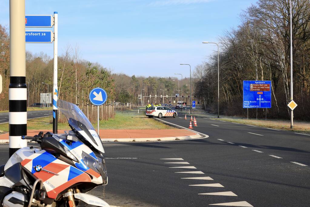 Grote politiemacht tijdens koffiedrinken' op Zwitsal Terrein