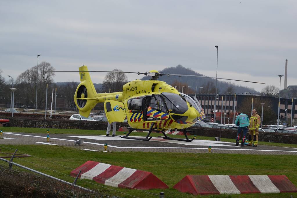 Coronapatiënt overgebracht per helikopter