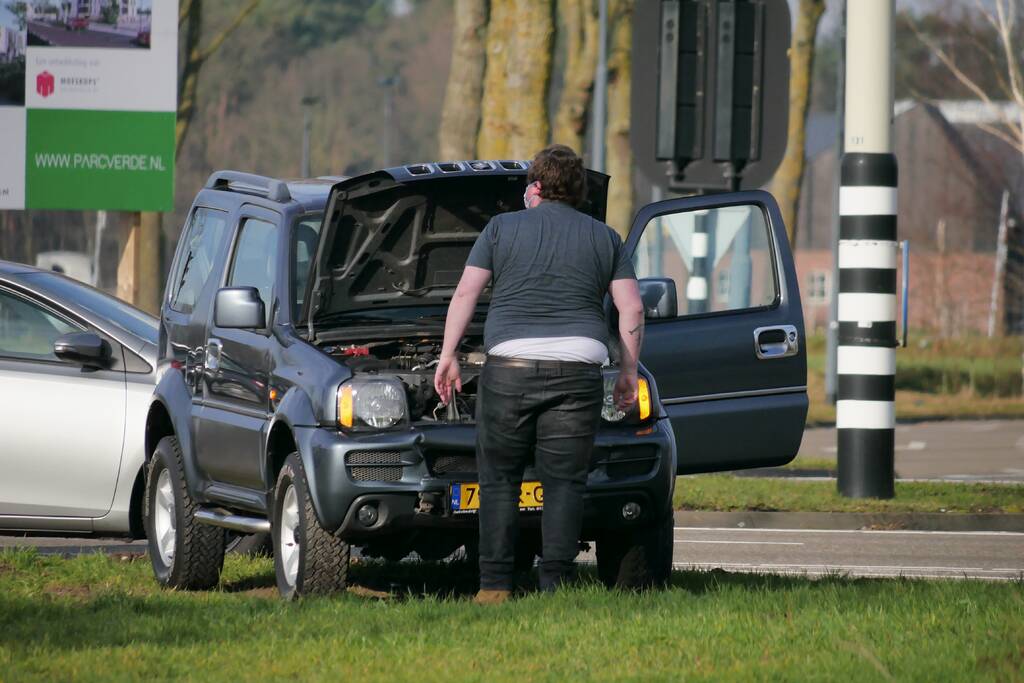 Gewonde bij ongeval tussen twee voertuigen