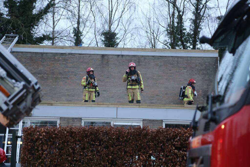 Explosie op dak van school