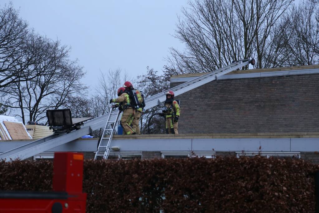 Explosie op dak van school