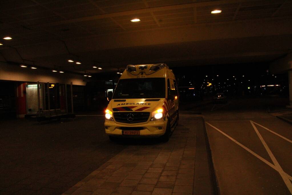 Dronken persoon valt op station