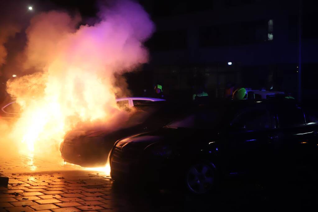 Wederom auto volledig uitgebrand