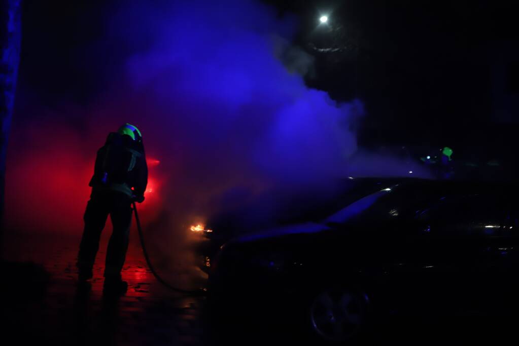 Wederom auto volledig uitgebrand