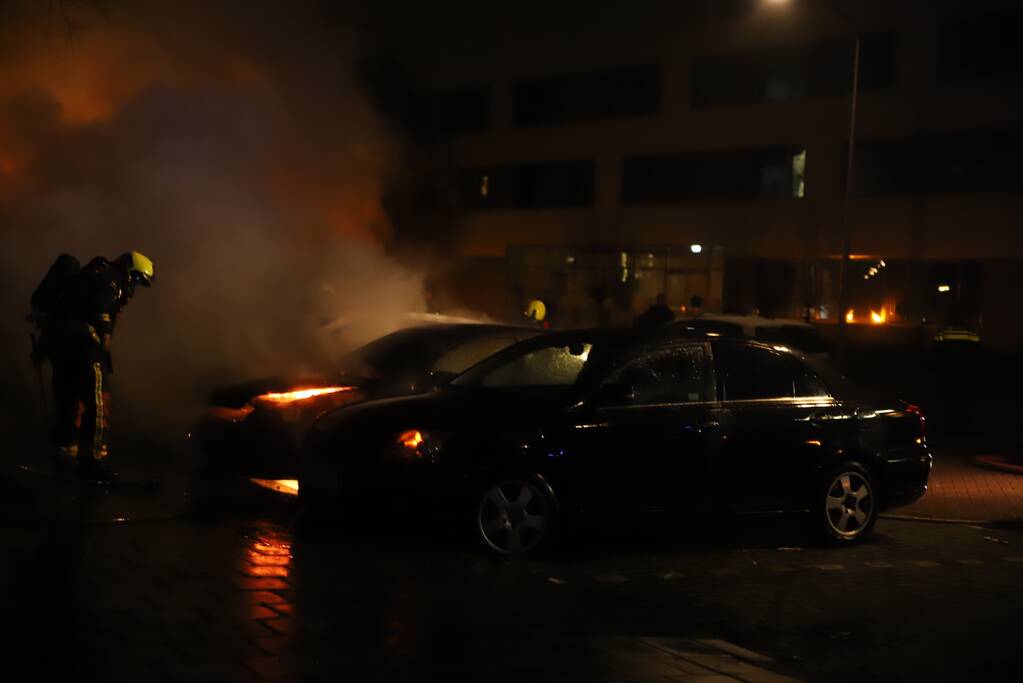 Wederom auto volledig uitgebrand