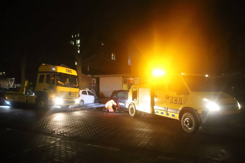 Wederom auto volledig uitgebrand