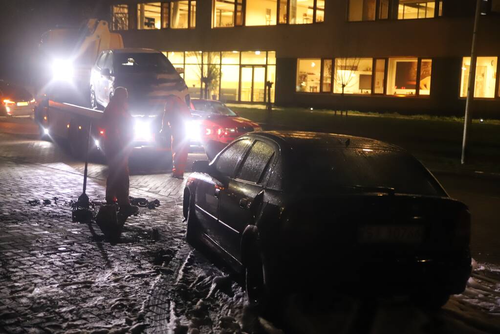 Wederom auto volledig uitgebrand