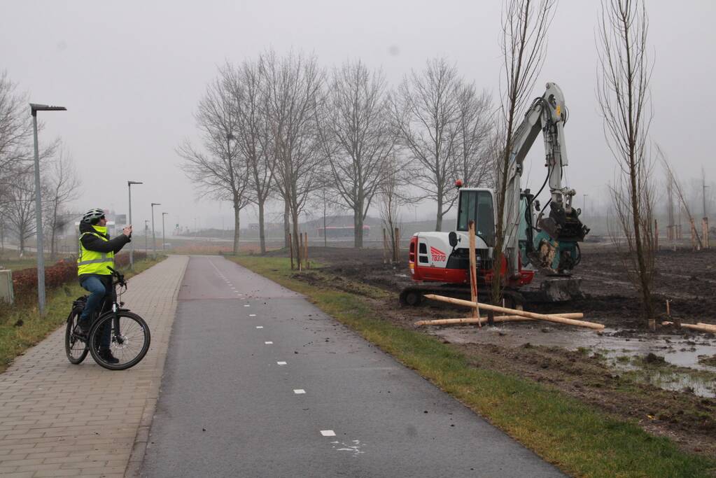 Waterleiding geraakt bij graafwerkzaamheden