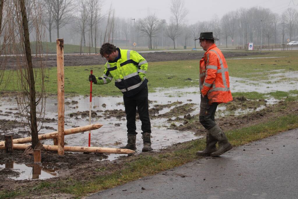 Waterleiding geraakt bij graafwerkzaamheden
