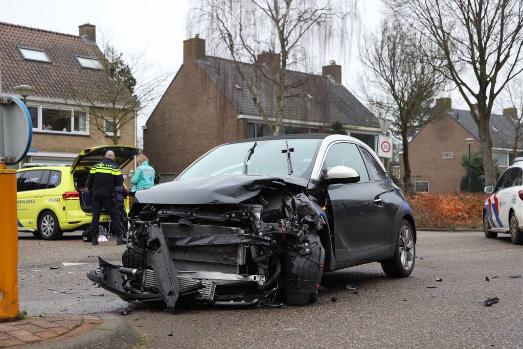 Ravage bij ongeluk op kruising