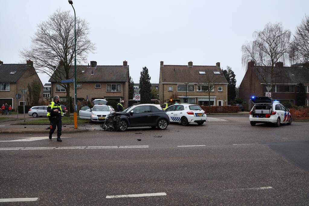 Ravage bij ongeluk op kruising