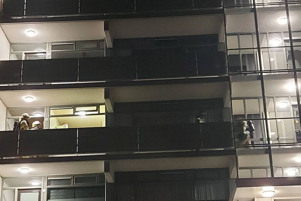 Veel rook bij vergeten pan op het vuur