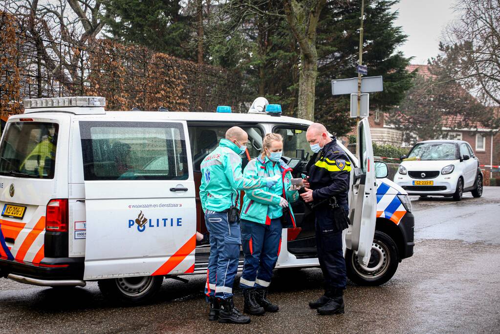 Voetganger door auto geschept