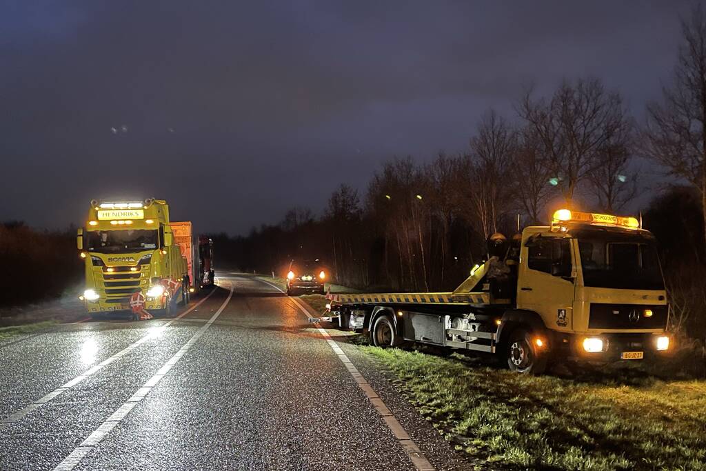 Berger wijkt uit en raakt van de weg