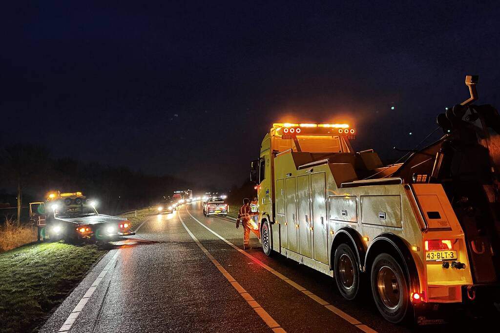 Berger wijkt uit en raakt van de weg