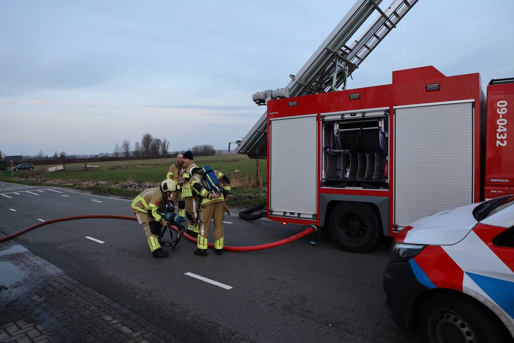 Bouwkeet op boerenerf volledig afgebrand