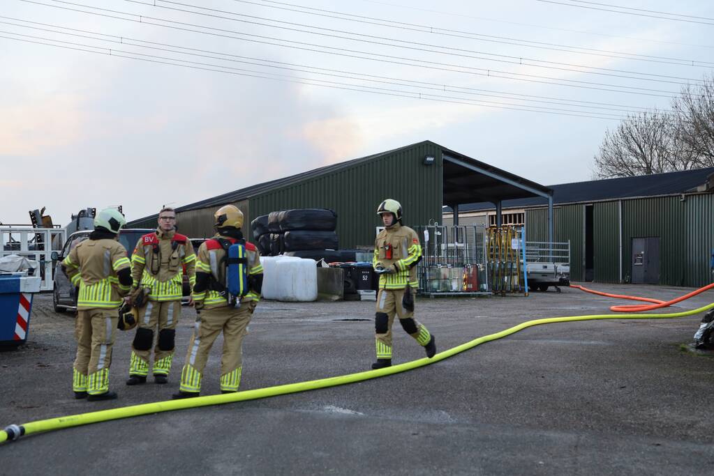 Bouwkeet op boerenerf volledig afgebrand