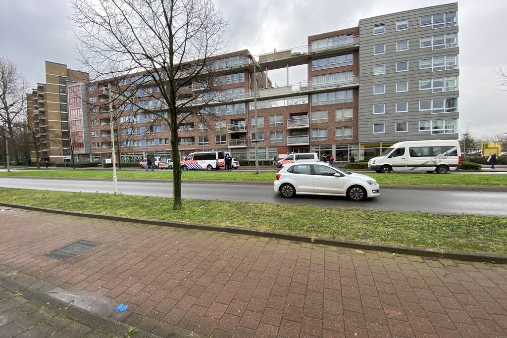 Politie valt woning binnen na melding