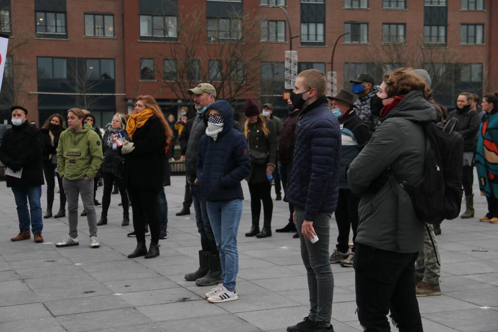 Thierry Baudet bij campagne Forum voor Democratie bij het stadhuis in Doetinchem