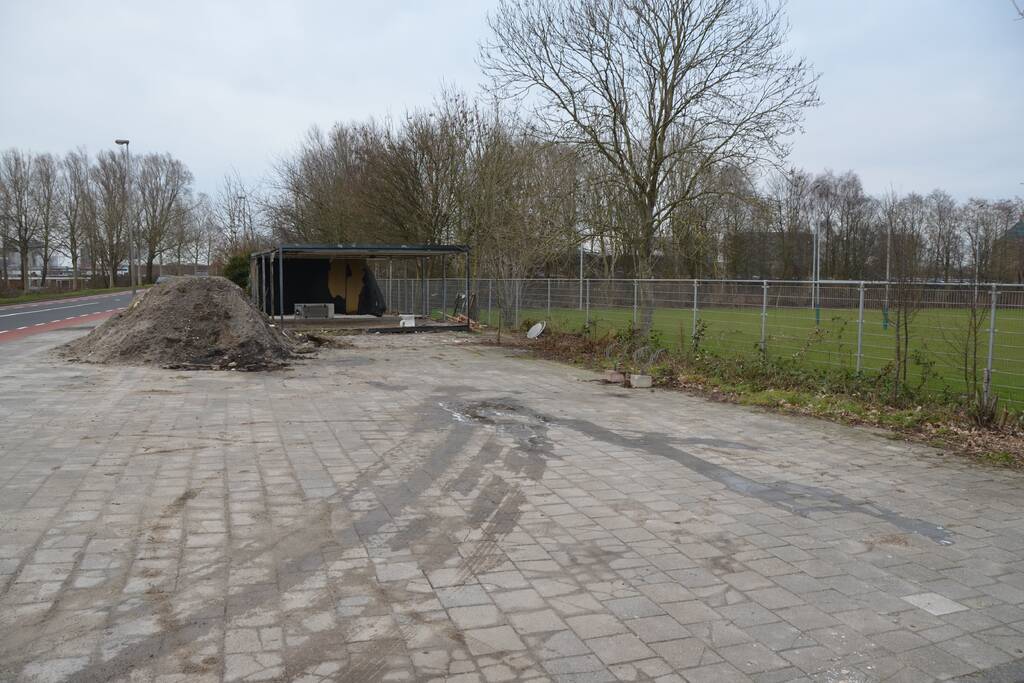 Hoopje afval in brand