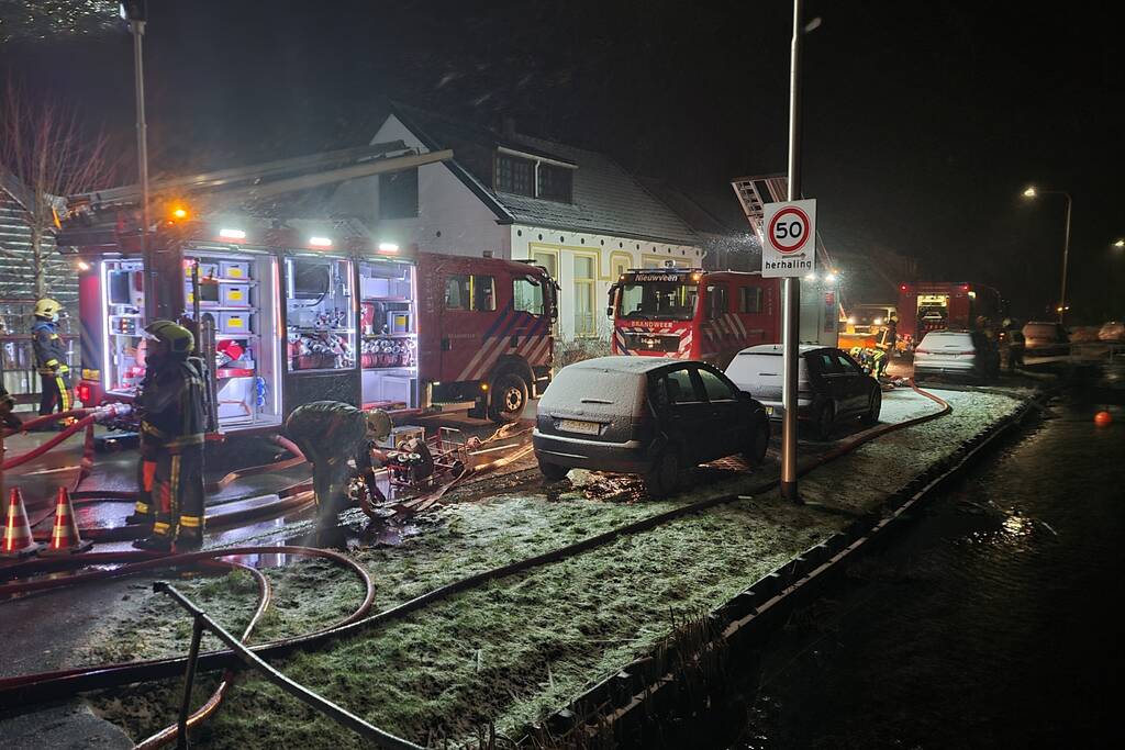 Grote uitslaande brand in café