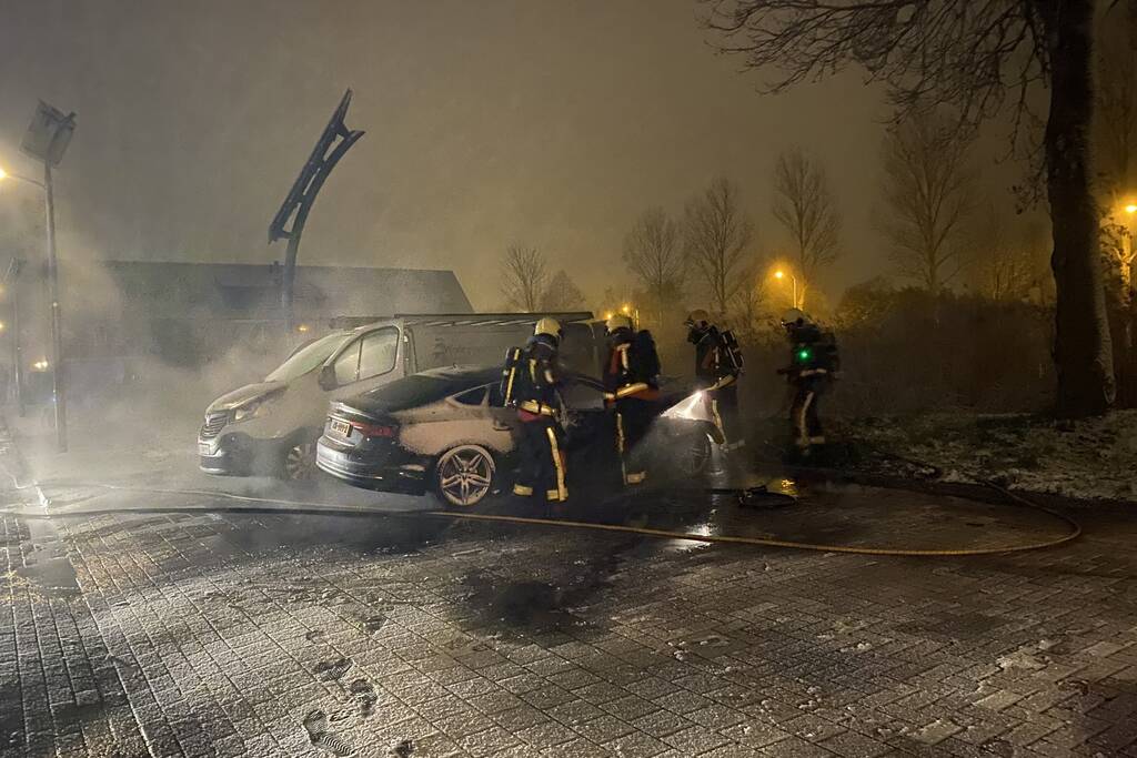 Auto verwoest door brand