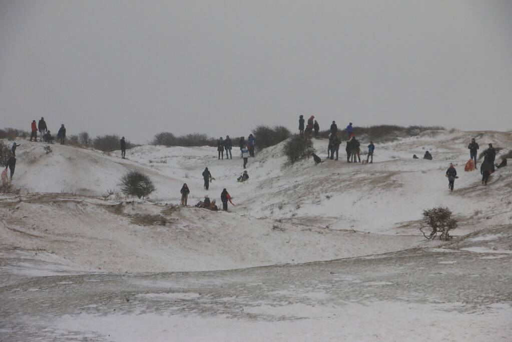 Veel sneeuwpret en glijpartijen ondanks code rood