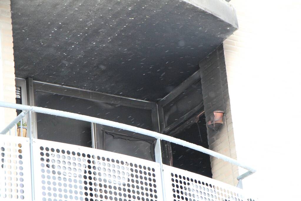 Vrouw overleden bij brand in appartement