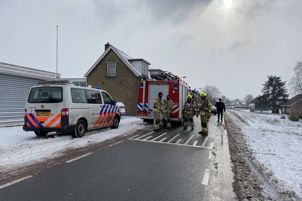 Brand in schoorsteen van woning