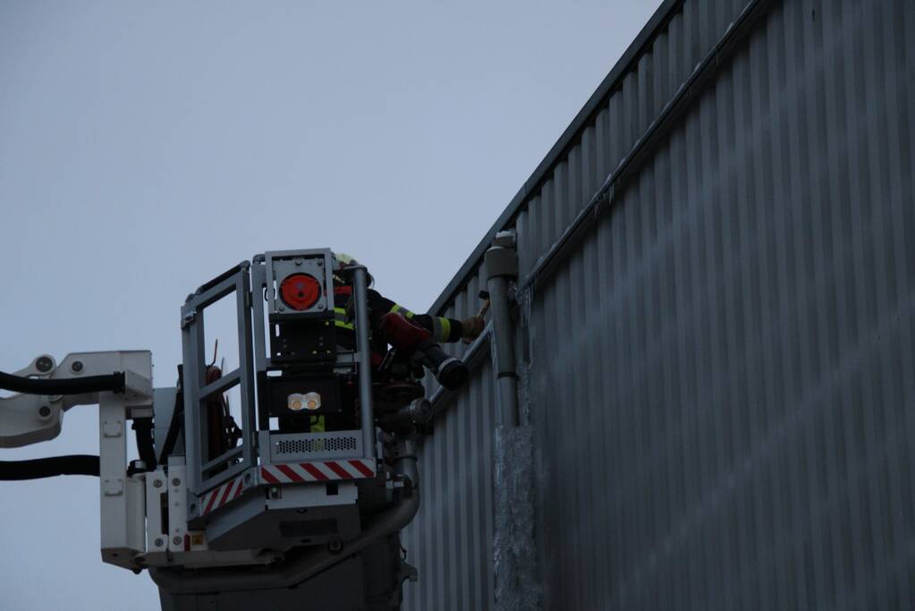Aldi tijdelijk afgesloten wegens vallend ijs
