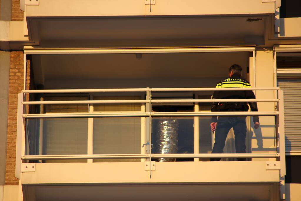 Politie ontdekt kwekerij in Serviceflat Cronestein