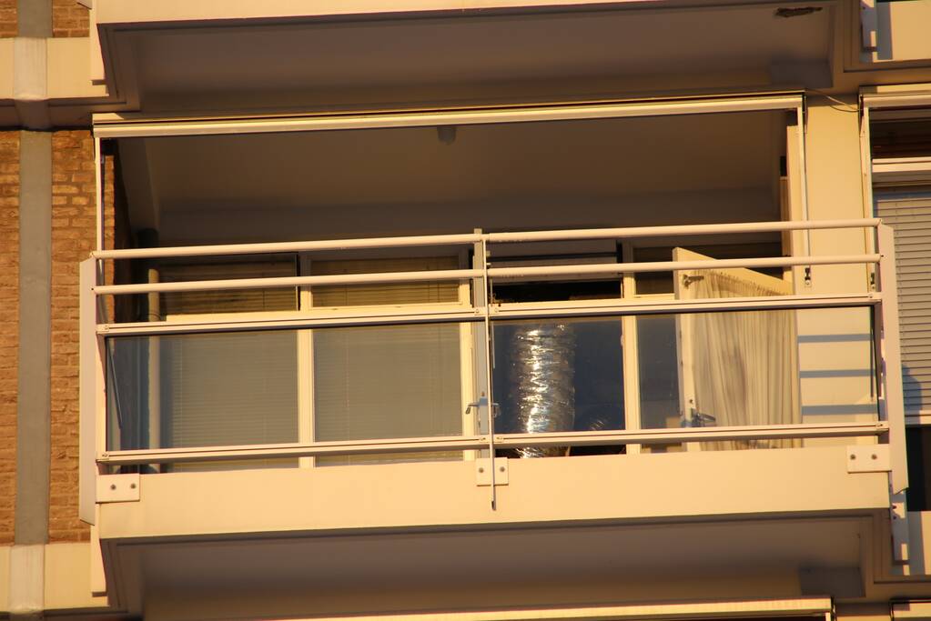 Politie ontdekt kwekerij in Serviceflat Cronestein