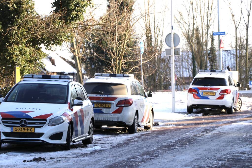 Politie ontdekt kwekerij in Serviceflat Cronestein