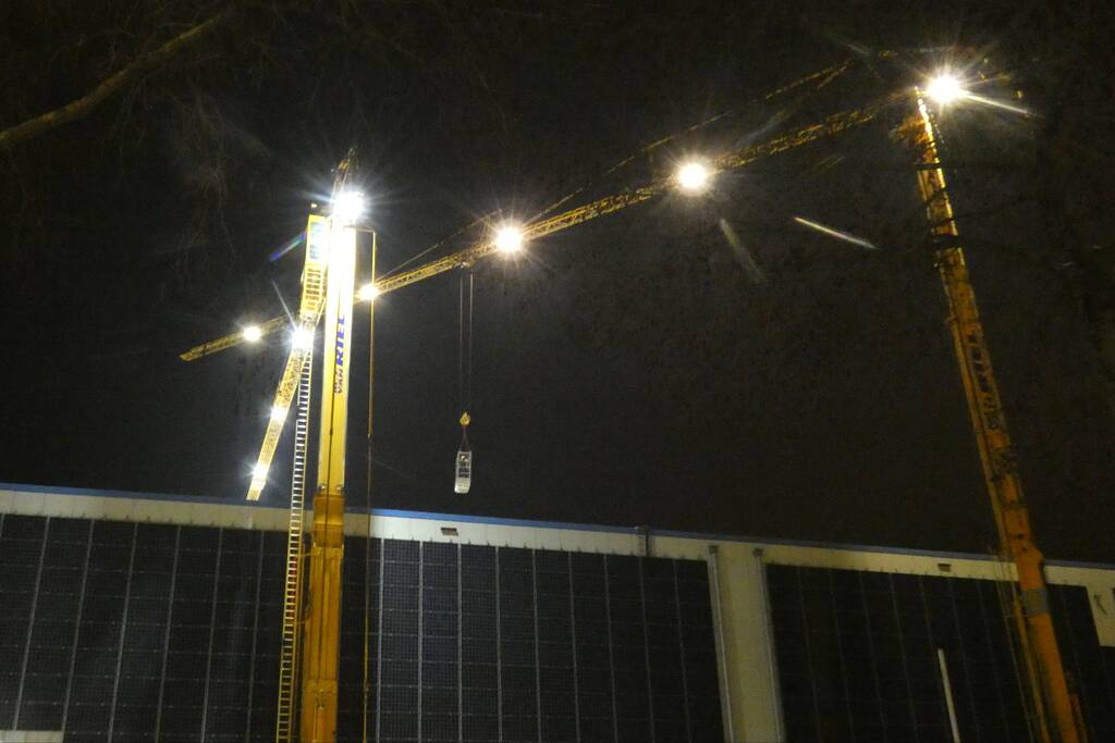 Dak van ColdService staat op instorten na sneeuwval