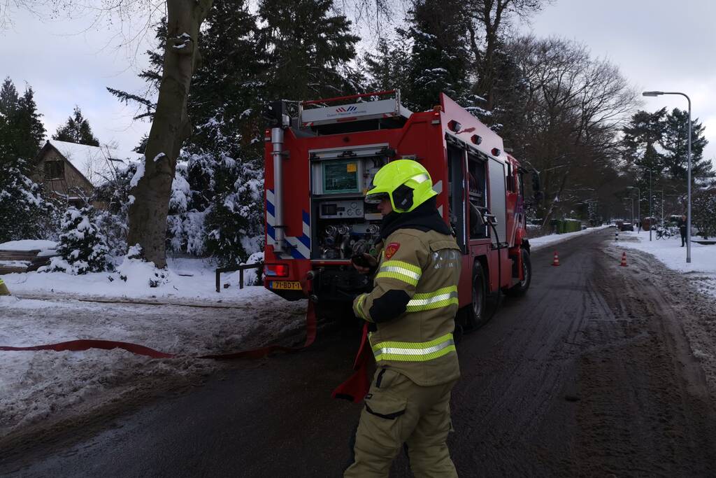 Veel rook bij brand in schuur