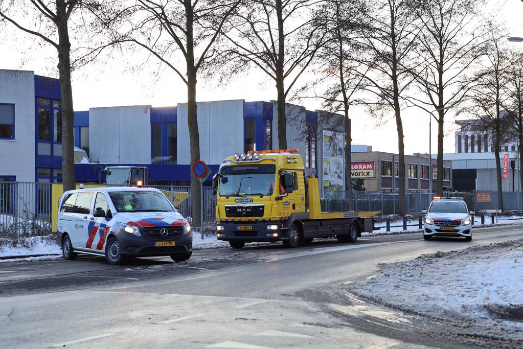 Botsen op kruising bedrijventerrein De Hoef