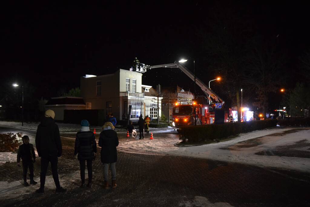 Brandweer doet onderzoek naar schoorsteenbrand