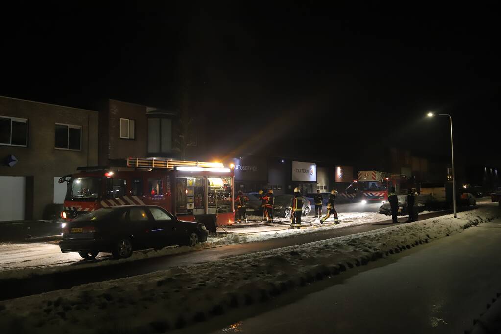 Persoon gewond bij brand in garage