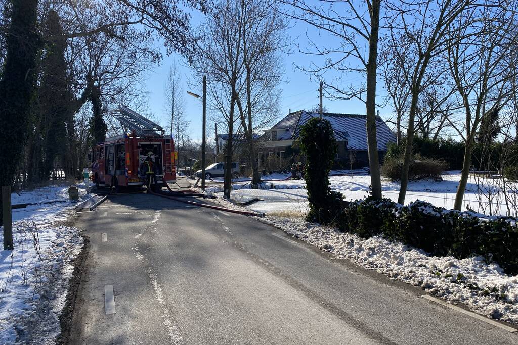 Veel rook bij zolderbrand