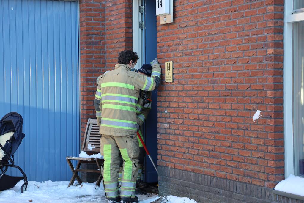 Brandweer doet onderzoek naar gesprongen waterleiding