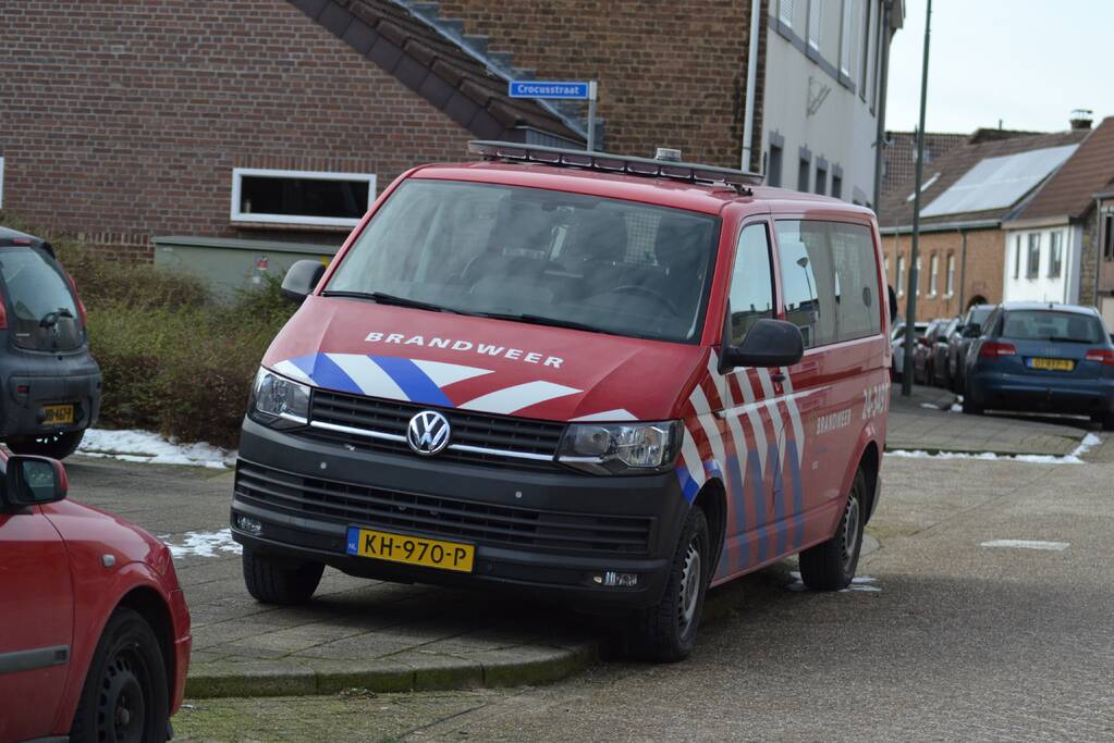 Brandweer doet onderzoek naar vermoedelijke schoorsteenbrand