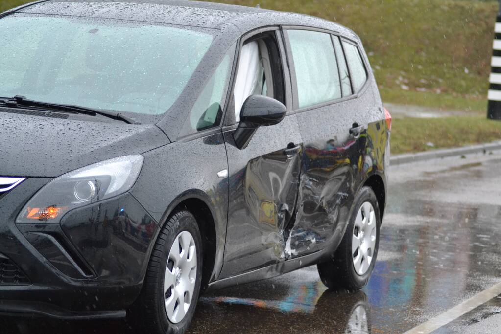 Persoon gewond bij ongeval op kruising