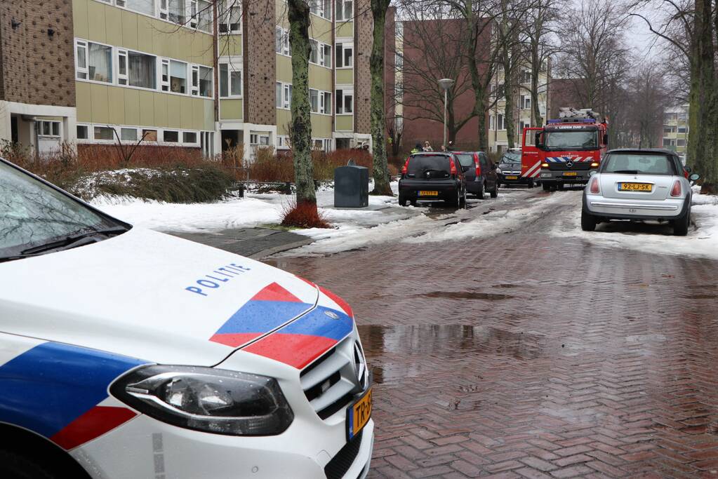Onderzoek in flatgebouw naar vreemde lucht