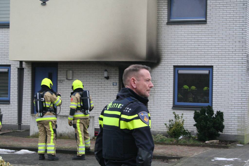 Veel schade bij uitslaande woningbrand