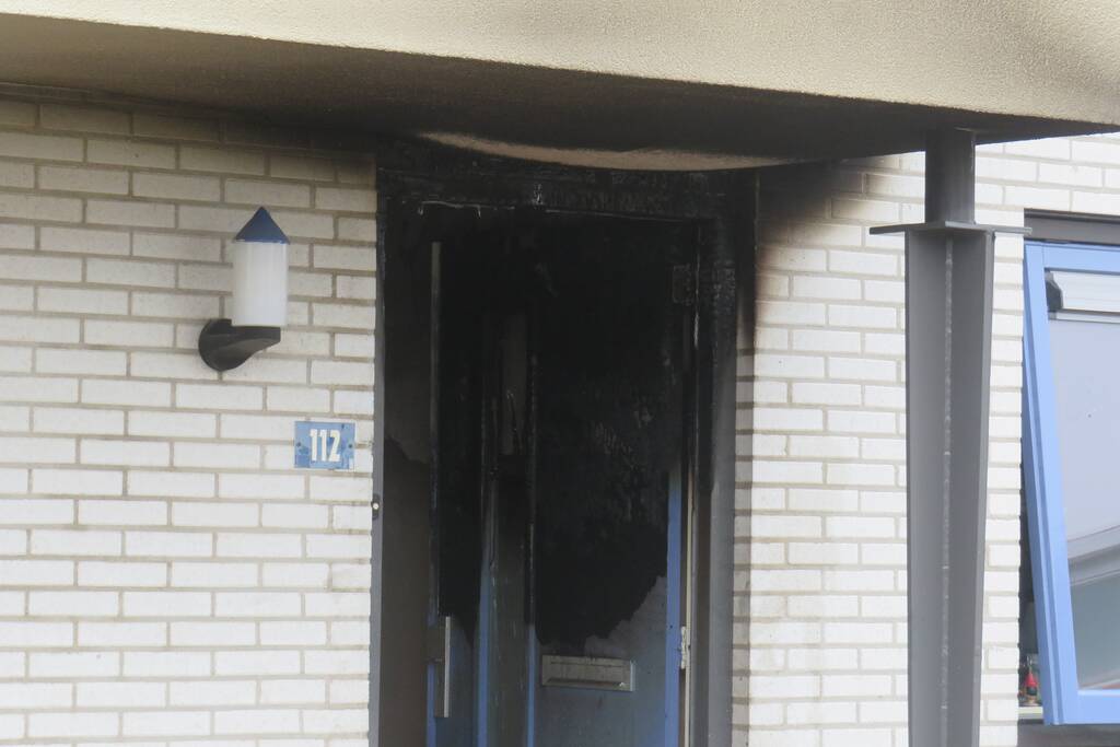 Veel schade bij uitslaande woningbrand